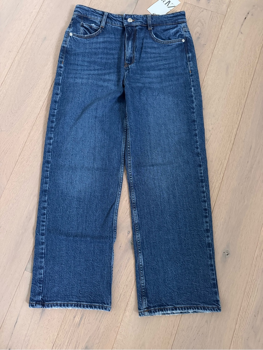 Zara High Rise Straight Leg Jeans – Medium Blue – Size 6 / 38 – NWT